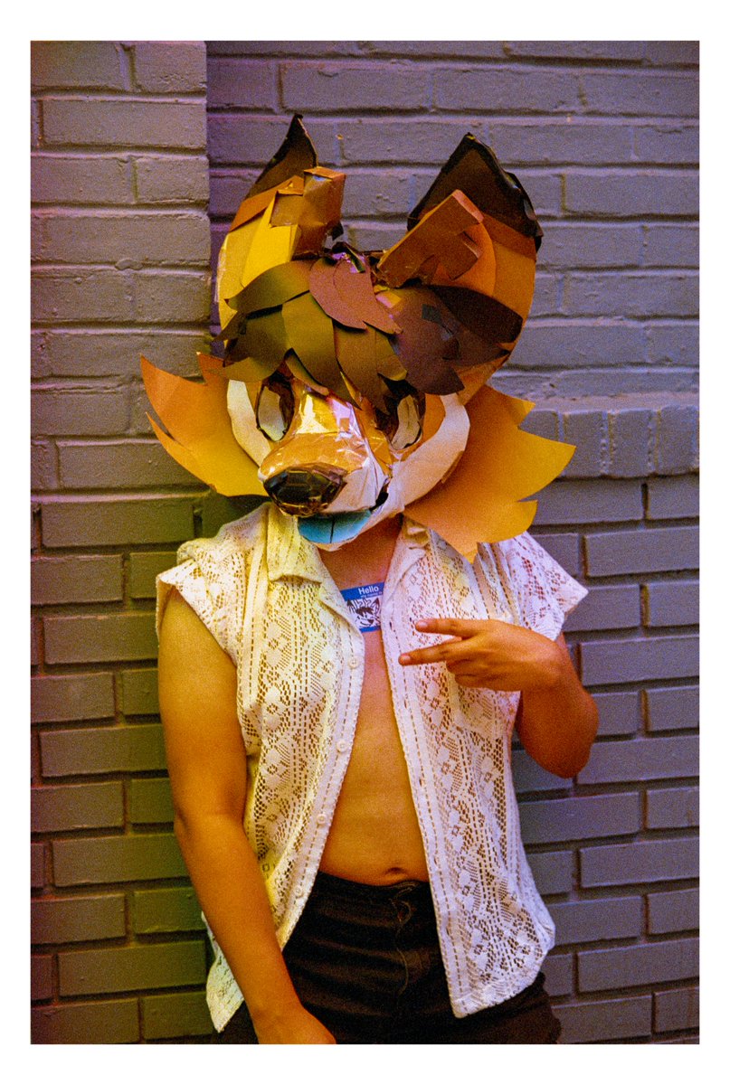 HuhFod's tweet photo. Photos from July's furmeet @ Pitchers!

📷: Canon EOS 3
🎞️: Portra 800 https://t.co/vogT2NZgsf