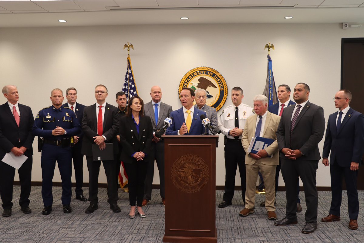 LAGovJeffLandry's tweet photo. From the very beginning, I made a commitment to reduce crime across our state. We started that mission in New Orleans — and achieved remarkable success. 

Now, thanks to the strong coordination between our federal, state, and local partners, we are taking down violent criminal networks throughout the Capital Region. 

Operation Violent Crime Takedown was a huge success, made possible by the unwavering dedication of our law enforcement officers. This is just the beginning. 

Together, we are ushering in a new era of safety and opportunity for Baton Rouge and for communities across Louisiana.

Thank you, President @realDonaldTrump, @AGPamBondi, and @FBIDirectorKash for your support in this mission!