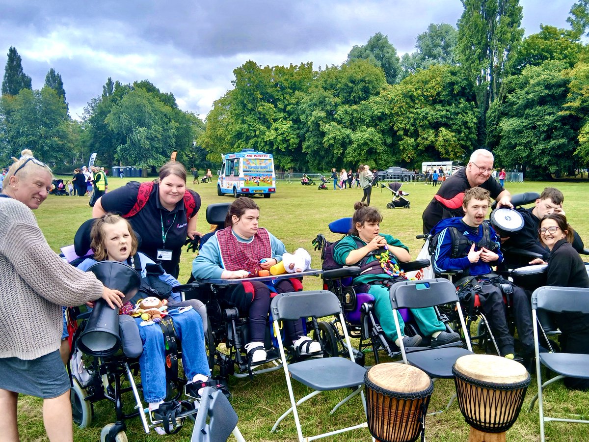 music_inclusive's tweet photo. Thank you to everyone who joined us today for a brilliant day of inclusive, intergenerational music-making! 🎶 Lots of fun games, singing & grooves 🥁🎤
@Healthyholshull @Hullccnews @HullMusicHub
#drumming #singing #musicalgames https://t.co/yKyURc7VeD