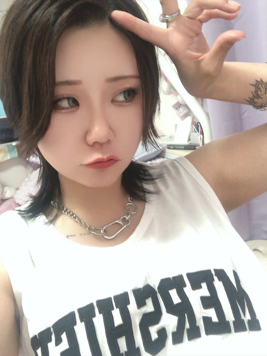 38_cheke's tweet photo. 2025.08.17
ＯＮＥ OK ＲＯＣＫ
DETOX JAPAN TOUR
クラサスドーム大分

人生初ワンオク
最高でした。
グッズ買えんでスンスンしてた https://t.co/nvhc1KNoum