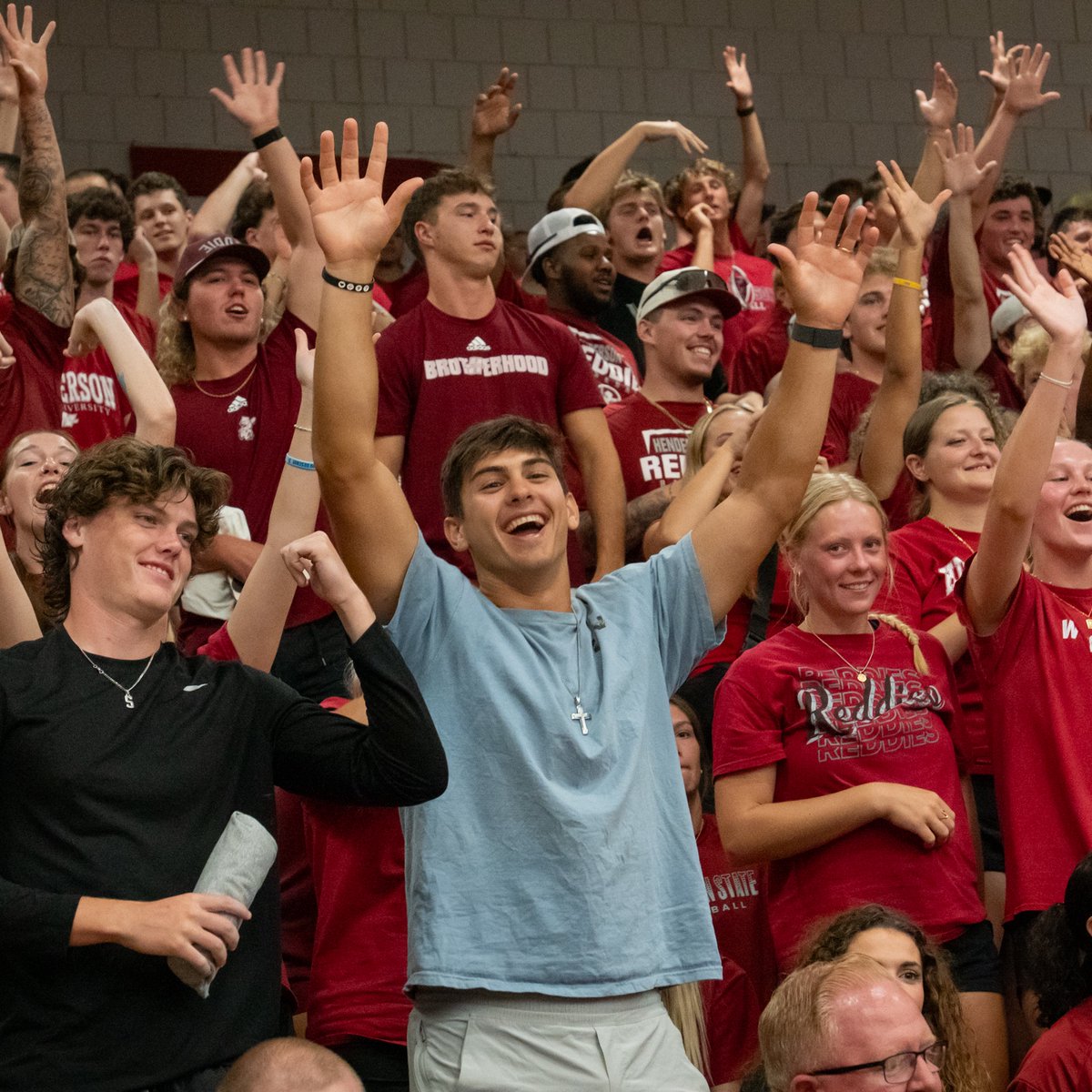 HendersonStateU's tweet photo. The 2025 Pine Tree Assembly created many new memories Monday evening! See the highlights with our Flickr album: https://t.co/DKP0yau4Hx. #WelcomeWeek25 https://t.co/8EA3Yu5ik7