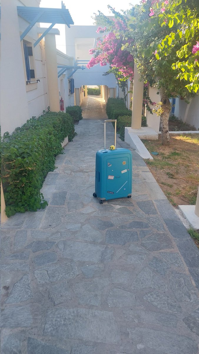 excuse me wheres the airport?