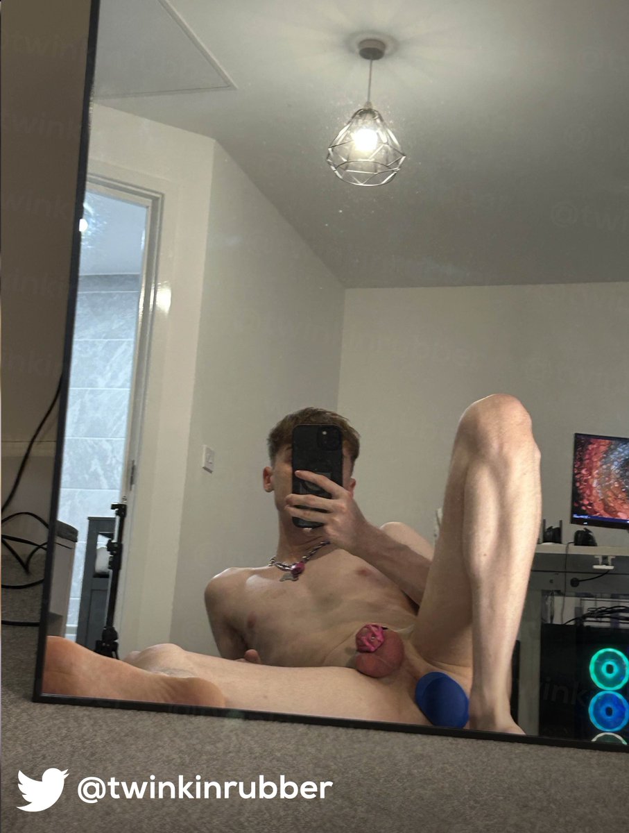 feeling a bit slutty..

cage: <a href="/comfyne/">Comfyne</a> 
plug: <a href="/ToppedToys/">Topped Toys</a>