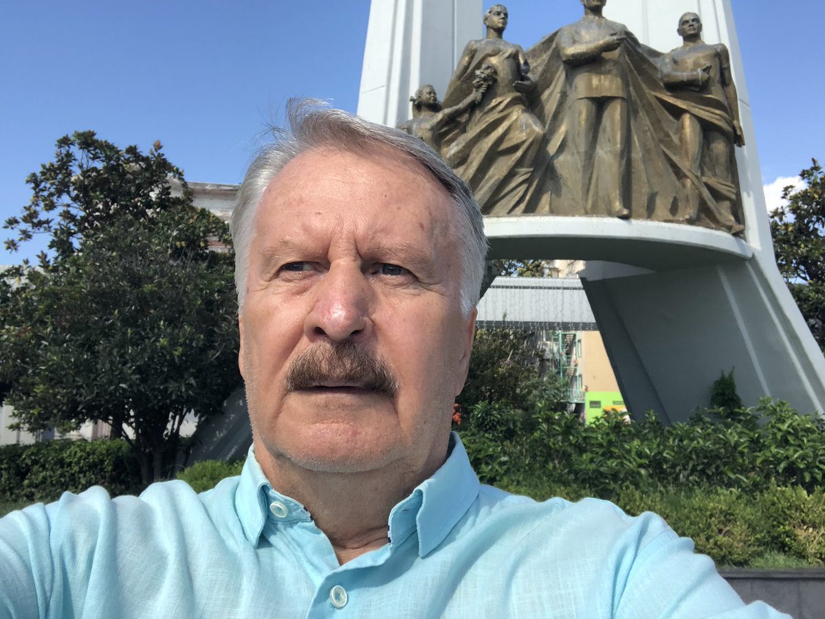 necmettindnmez1's tweet photo. #MEMURU #EMEKLİYİ ENFLASYONA EZDİRMİYECEĞİZ #YALANI;
16 Milyon EMEKLİ,4 Milyon Memur [20]MİLYONUZ Oylarımızla TEK BAŞINA İKTİDARIZ!
İlk (6) Ay Memura (550)Lira Emekliye (190)Lira ZAM Teklif Edenler ALLAHTAN Korkmaz Kuldan UTANMAZLARA;Ders
şamar vakti Geldi Seçimde #UYANIN! https://t.co/3YiSFoPGWI