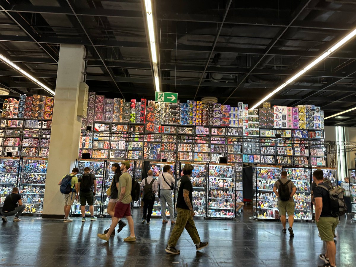 W4LLGames's tweet image. 🚨 We’re live at #Gamescom2025 🚨

Game studios are seeing our extension in action - while beta testers stream their favorite games and earn their highest rewards yet 💵.

What doors will open next 👀?

Public launch coming 🚀.

Now’s the time to get in 🎮.