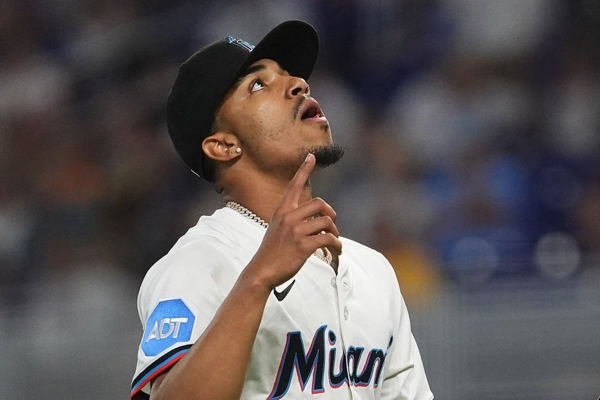 Baseball Unstitched Podcast (@baseunstitched) on Twitter photo How did an offseason waiver claim become one of the Miami Marlins best relievers?
A thread on Ronny Henriquez's rise to dominant bullpen arm 🧵
(📊 by <a href="/jscud23/">Jackson Scudder</a>) How did an offseason waiver claim become one of the Miami Marlins best relievers?
A thread on Ronny Henriquez's rise to dominant bullpen arm 🧵
(📊 by <a href="/jscud23/">Jackson Scudder</a>)