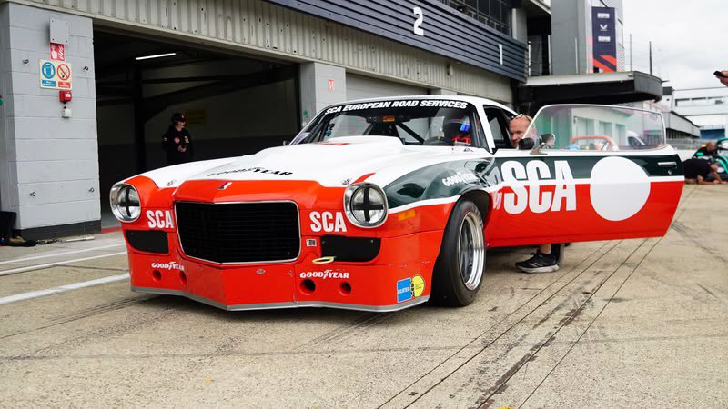 Spotted: SCA Freight Camaro tribute 🔥

This Group 2 Chevrolet Camaro Z28 7.0 will be in action at Silverstone this weekend with Jonathan Buncombe and owner Simon Watts 🏁 

#SilverstoneFestival | #HTCC |  #MRL #ChevroletCamaro 

(📸©️ JDR)