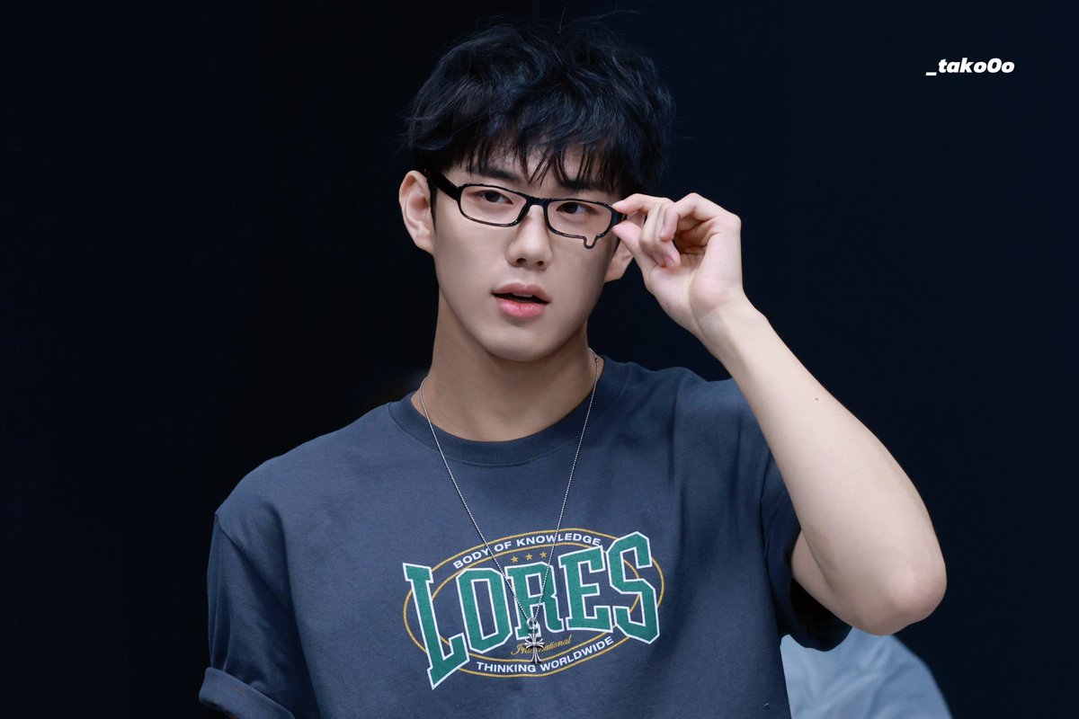 takkipuppy's tweet photo. hot nerd…♡ https://t.co/IAIhfKSEEe