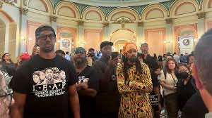 Chad_Boogie's tweet image. Don’t allow @GavinNewsom to cosplay as an abolitionist when he turned his back on #Reparations. 

Never Forget #TheGreatBetrayal.

@CAgovernor @GovPressOffice @CABlackCaucus 

✊🏾💪🏾🇺🇸