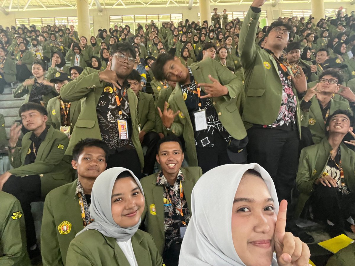 bgusinclair's tweet image. 20/08/25 arek day in rungkut