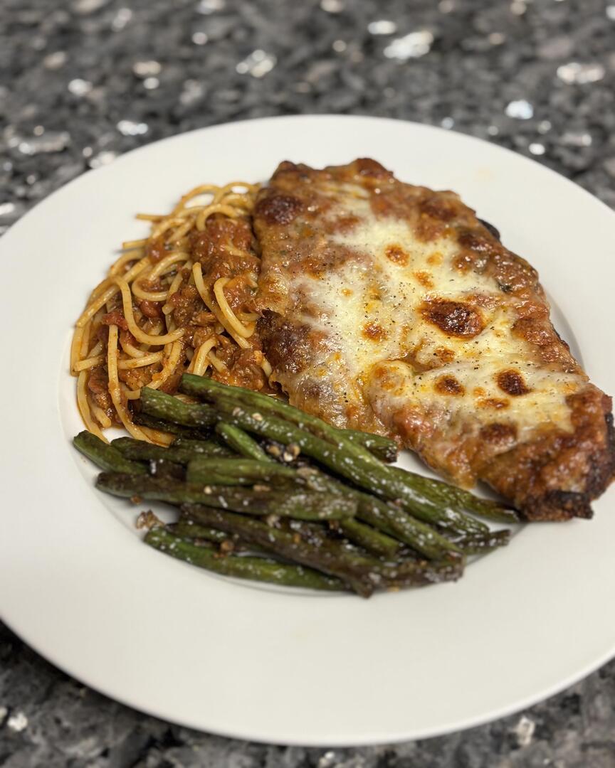 homevsfastfood's tweet image. [homemade] Chicken Parm with Spaghetti and Green Beans
👉 homecookingvsfastfood.com
#homemadechickenparm #spaghetti #greenbeans #comfortfood #dinnertime #homecooking #food #recipes #foodpic #foodie #foodlover #cooking #hungry #goodfood #homecookingvsfastfood