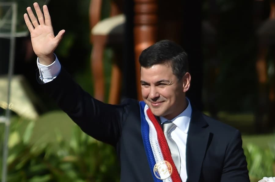 Emmanuel Rincón (@emmarincon) on Twitter photo 🚨 ÚLTIMA HORA: El gobierno de <a href="/SantiPenap/">Santiago Peña</a> también declarará como organización terrorista al Cartel de los Soles liderado por el dictador Nicolás Maduro.
Paraguay se suma a Ecuador y EEUU. 🚨 ÚLTIMA HORA: El gobierno de <a href="/SantiPenap/">Santiago Peña</a> también declarará como organización terrorista al Cartel de los Soles liderado por el dictador Nicolás Maduro.
Paraguay se suma a Ecuador y EEUU.