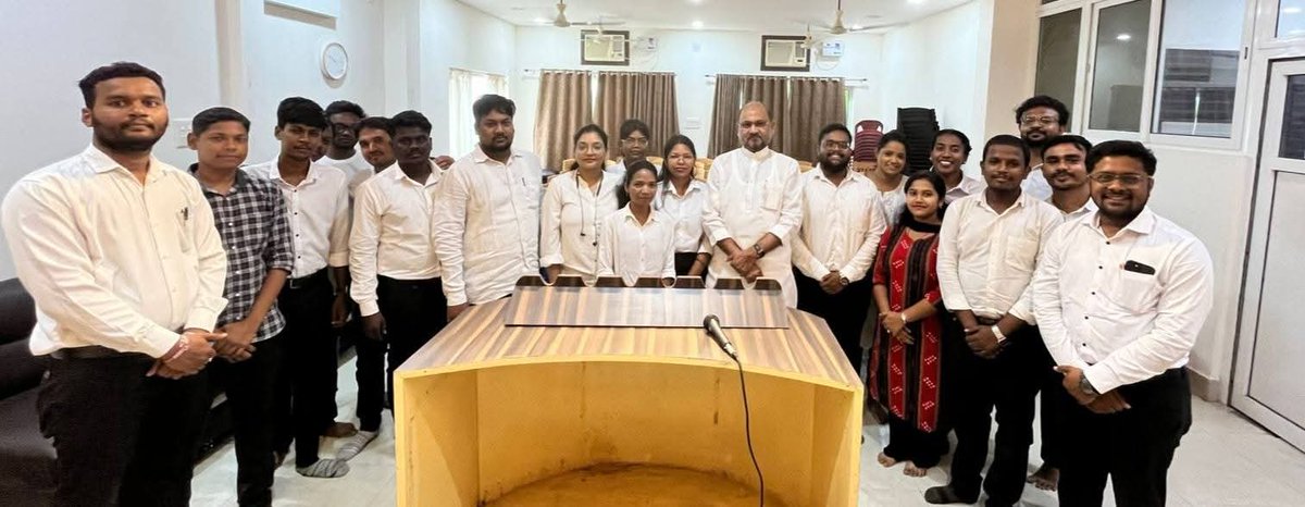 deepteemann's tweet photo. Today, we met the Sofia Firdous Ma'am MLA, Barabati Cuttack and submitted the memorandum regarding the various development of MS Law University. She accepted the memorandum and gives us the assurance to raise all the issues in Assembly (OLA). @sofiafirdous1 @iammdmoquim https://t.co/KL7fvQd4wp