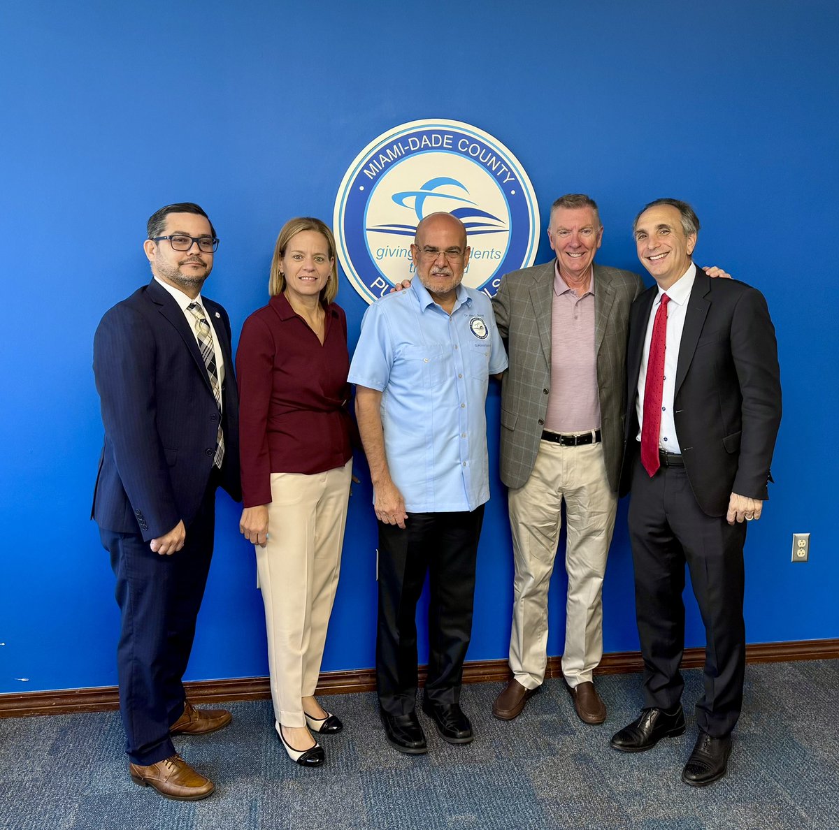 Honored to share that <a href="/MDCPS/">Miami-Dade Schools</a> has received a $421K grant from the Bezos Family Foundation to bring personalized math learning to 75 schools by 2027. Partnering with New Classrooms, we're implementing innovative, competency-based learning aligned with Florida's B.E.S.T. standards.
