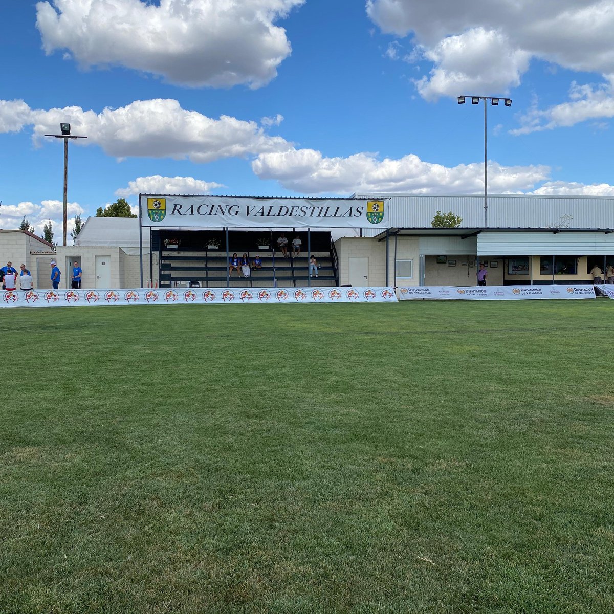 RVcantera's tweet photo. 1⃣1⃣ #RVPromesas 🆚 @CdlaCisterniga para el estreno en el Trofeo @Dip_Va
 
👤 Hugo Wauthier; Ismael Díaz, Iago Parente, Ivorra, N. Sylla, Fede, Murcia, Pascu, Sergio Esteban, Tomy y Hugo Calvo
💺 Álvaro (p/s), Flores, Arco, Rulo, Carvajal, Adri Rodríguez y César Porras https://t.co/VvRwIRYlBY