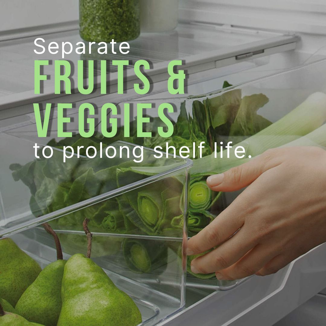 spoilsaver's tweet image. Certain fruits release ethylene gas, which can speed up the ripening (and spoiling) of nearby vegetables. That's why separating your fruits and veggies is a game-changer for prolonging shelf life and keeping your produce crisp and vibrant for longer!

#ProduceTips