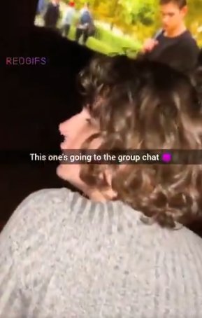 yoiwonzip's tweet photo. Caught the moment—group chat worthy! " https://t.co/JWmnaIOnN3