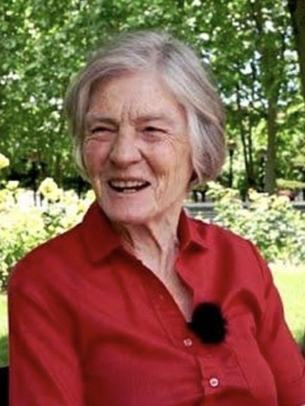 Hoy despedimos a una mujer imprescindible: Carmen Chover, activista, sindicalista, feminista y defensora incansable de la justicia social. Desde CCOO La Rioja queremos rendirle homenaje y agradecerle su vida dedicada a abrir caminos de igualdad, libertad y democracia. 🌹✊