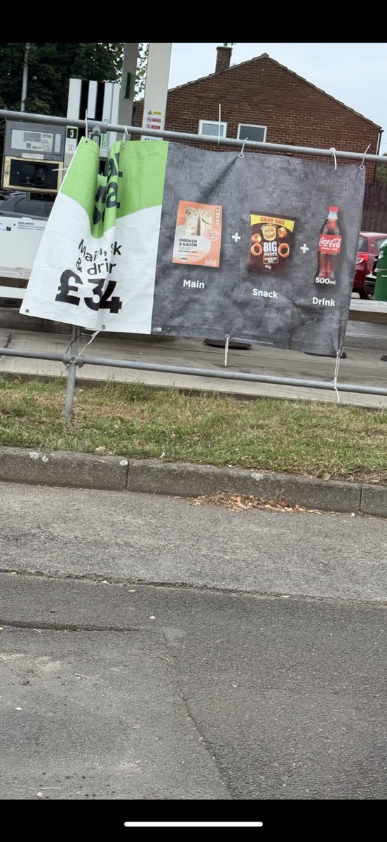 Bliddy hell prices are wild in <a href="/asda/">Asda</a> for a meal deal these days 🤭🤭