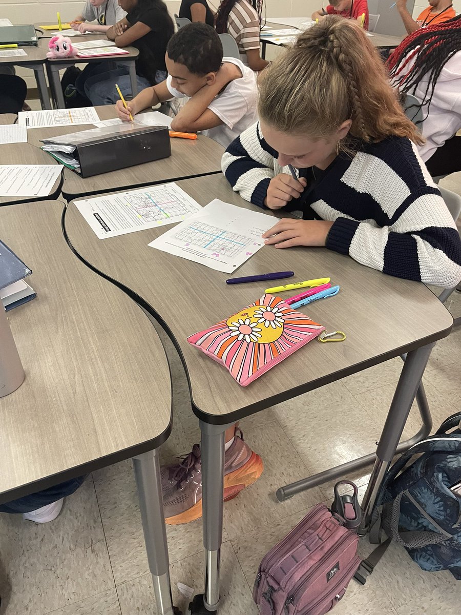 Exploring the world one coordinate at a time 📍🌍 Our students are mastering latitude/longitude and putting their map skills to the test <a href="/BMSatRSD2/">Blythewood Middle</a>