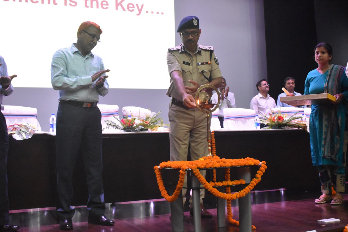 Bihar Police tweet media