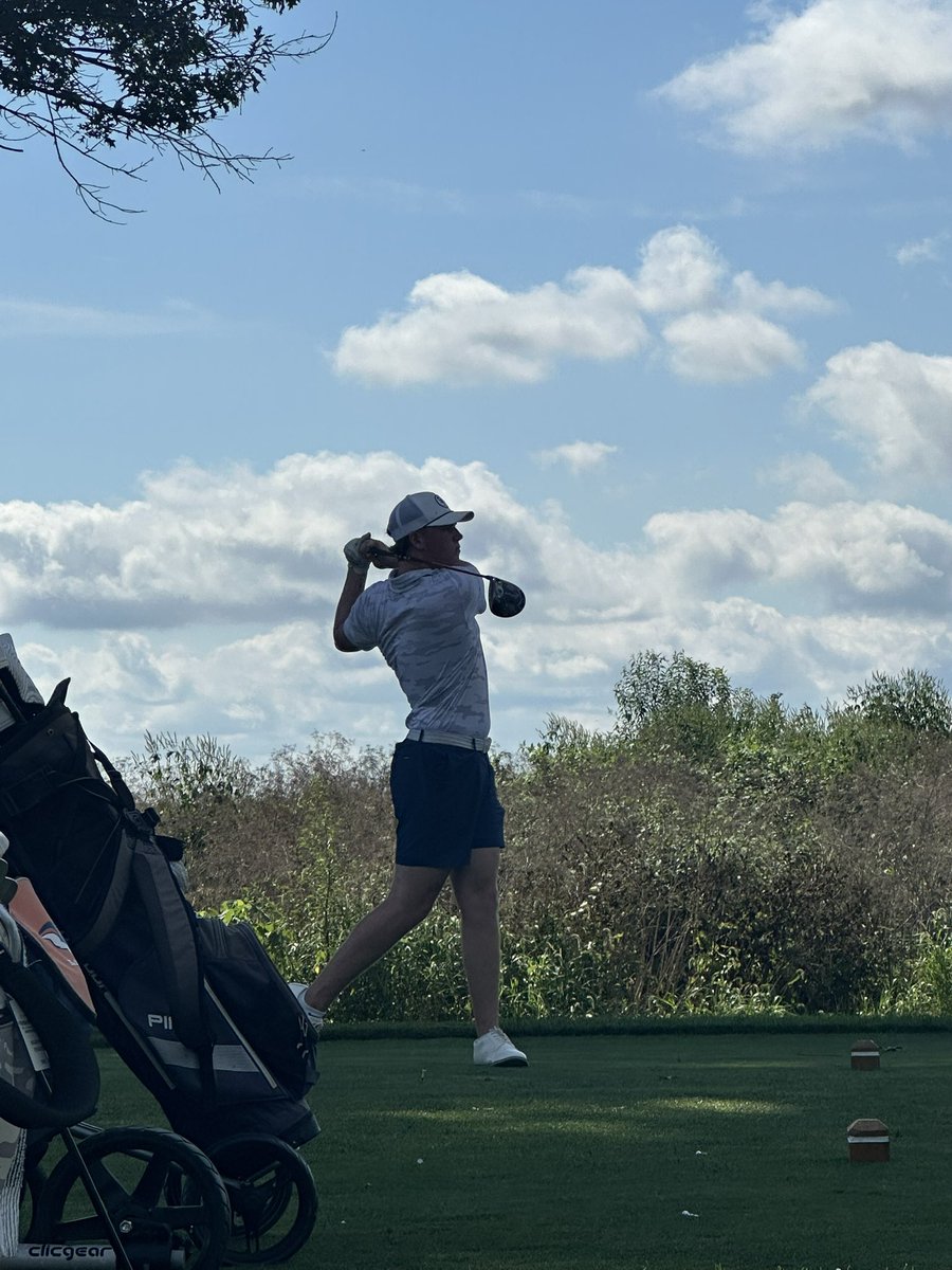 SaintViatorGolf's tweet photo. Our Lion Golfers took 5th place in a very strong 22-team field yesterday down in Bloomington at the state championship course at ISU.

ALL six golfers had scores in the 70’s and we were led by Hunter &amp; Zac both with 72.

Our squad is DEEP this year. 

Let’s Go!!!! https://t.co/5Du7qm9A0E