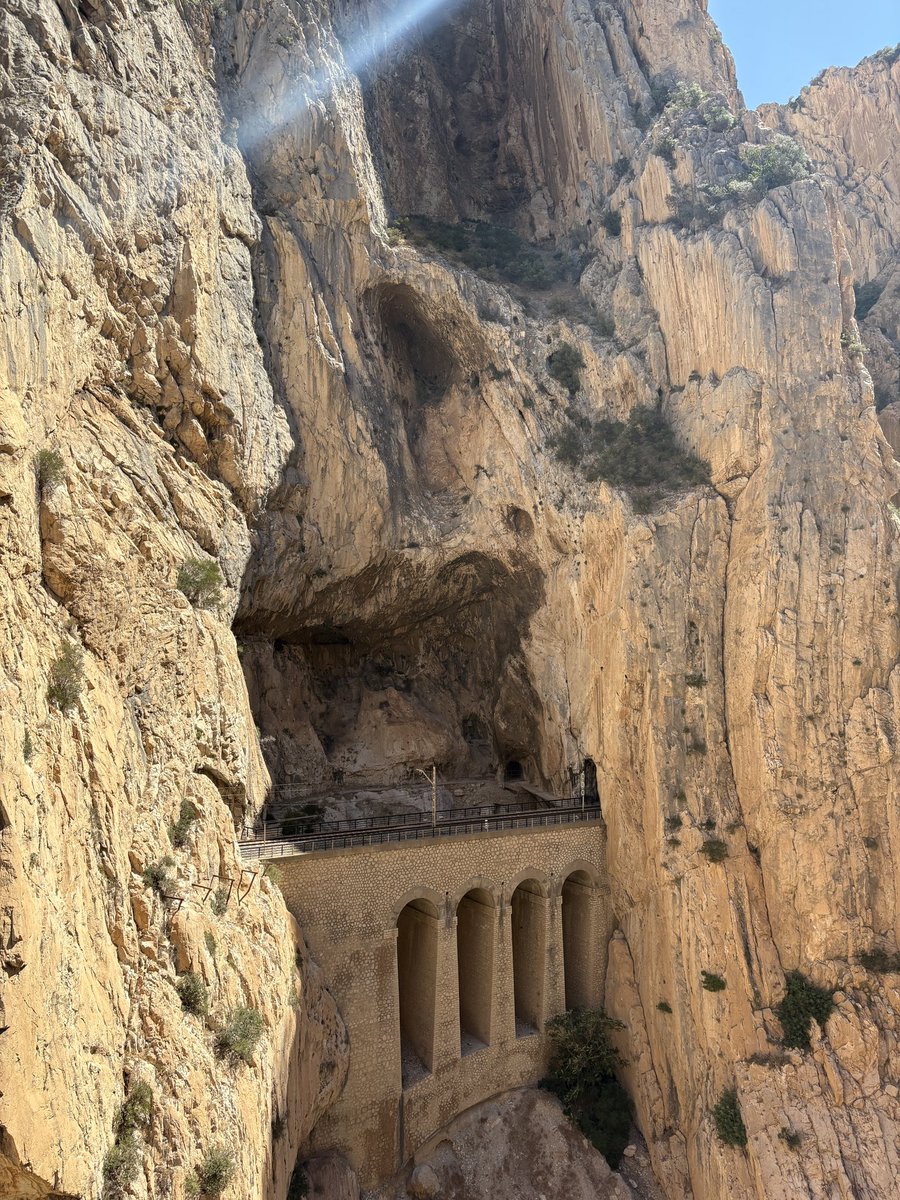 Templario0414's tweet image. Caminito del Rey 
#SiempreFieles 
#NoSurrender