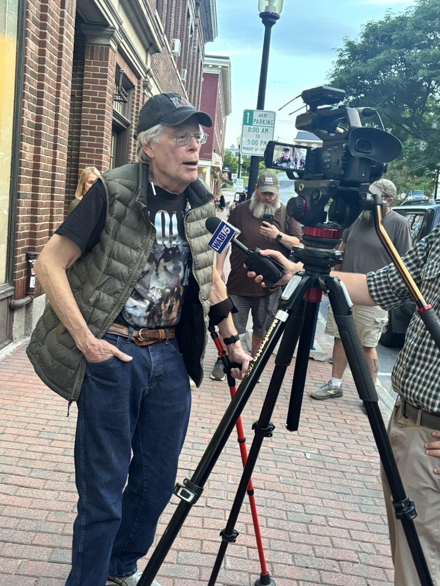 Stephen King ontem em Bangor, Maine.