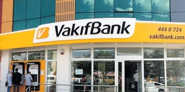 Sametgorn23's tweet photo. Bütün Adalet Bakanlığı Personellerine çağrımızdır 90 bin gibi komik teklif veren bankanın;
➡️Kredi kartlarını kapatıyoruz
➡️Ek hesabını kapatıyoruz 
➡️Bütün paramızı başka bankalara aktarıyoruz 
➡️Vakıf mobil uygulamasına bir puan veriyoruz
@VakifBank 

#AdaletVakıfbanktanGüçlüdür