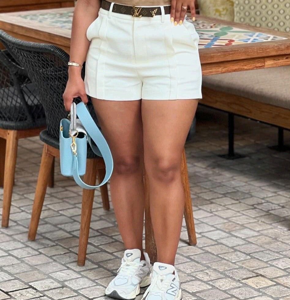 Le p’tit resto du samedi soir? Tu en as besoin ma go🫵🏽😌. Forcément tu vas commander pour tout casser là bas🙂‍↔️
Taille M-3XL 

+229 40-10-81-45

Rt très apprécié 🙏🏾