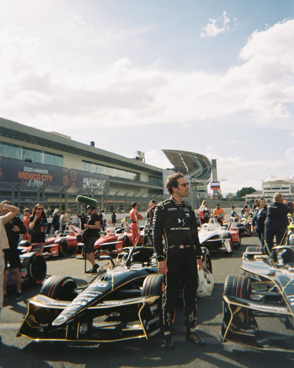 ds_penske_fe's tweet image. A couple film pics from the archives! 
Can’t wait to be back in Mexico 🎞️🇲🇽

#DSPENSKE
#dsperformance
#abbformulae #motorsport #formulae