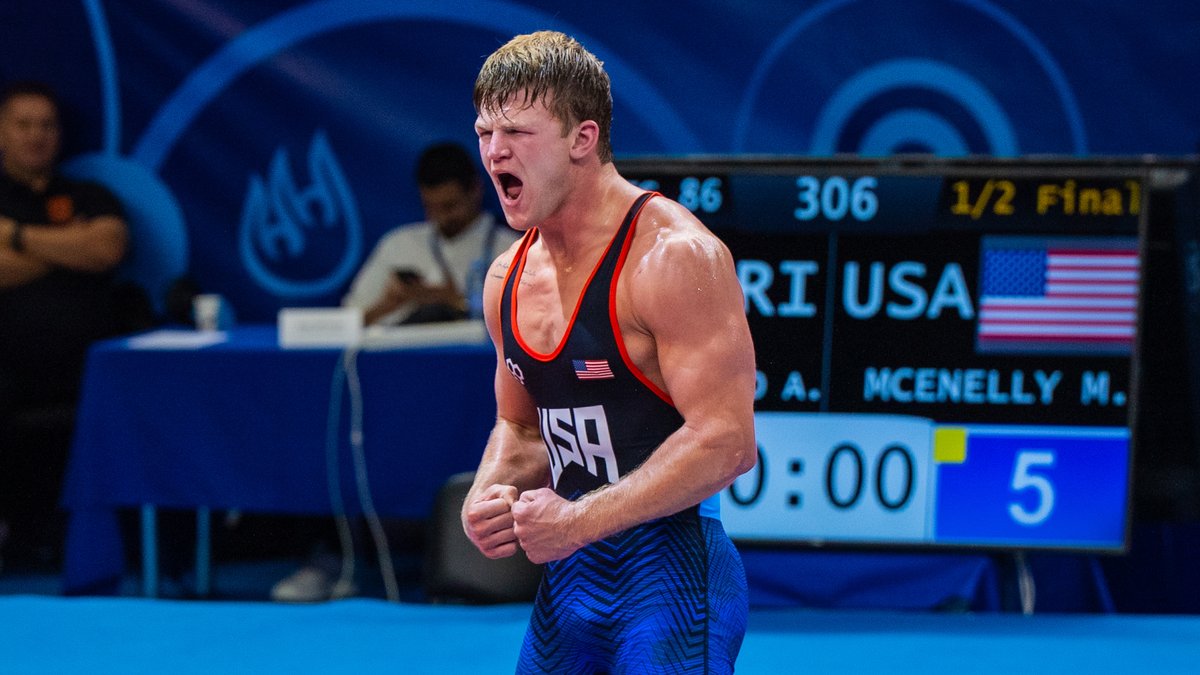 #Gophers Max McEnelly shut out three of his four opponents, outscoring them 33-5 overall, en route to the gold medal Wednesday at the U20 World Championships!

Recap: z.umn.edu/an10

(📸 - <a href="/Richard_Immel/">Richard Immel</a>)