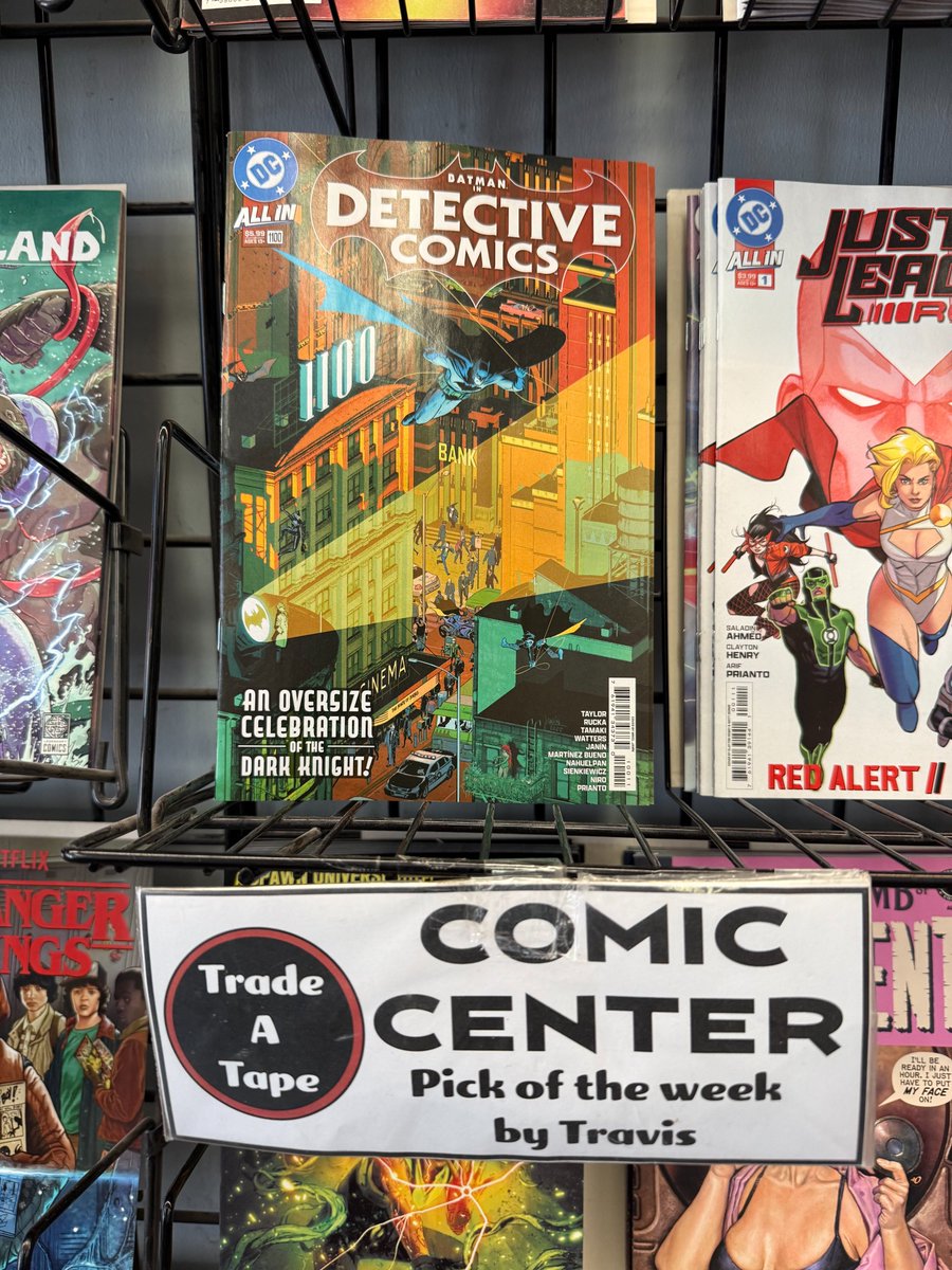 trade_tape's tweet photo. Happy New Comic Book Day! Lots of great releases this week. Here are our staff picks:

John - Escape
Jeff - Hyde Street
Travis - Detective Comics

#Comics #NewComics #NCBD #NewComicBookDay #Escape #HydeStreet #DetectiveComics #Batman #GhostMachine #ImageComics #DCComics https://t.co/BlmCb2Jl9Z