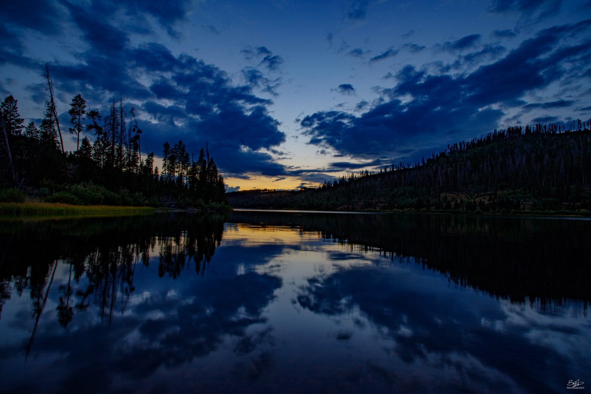 BHodgesPhoto's tweet photo. Sunset on North Michigan Creek Reservoir
#stateforeststatepark
#sunset
#colorado https://t.co/l2oPbef7Qs