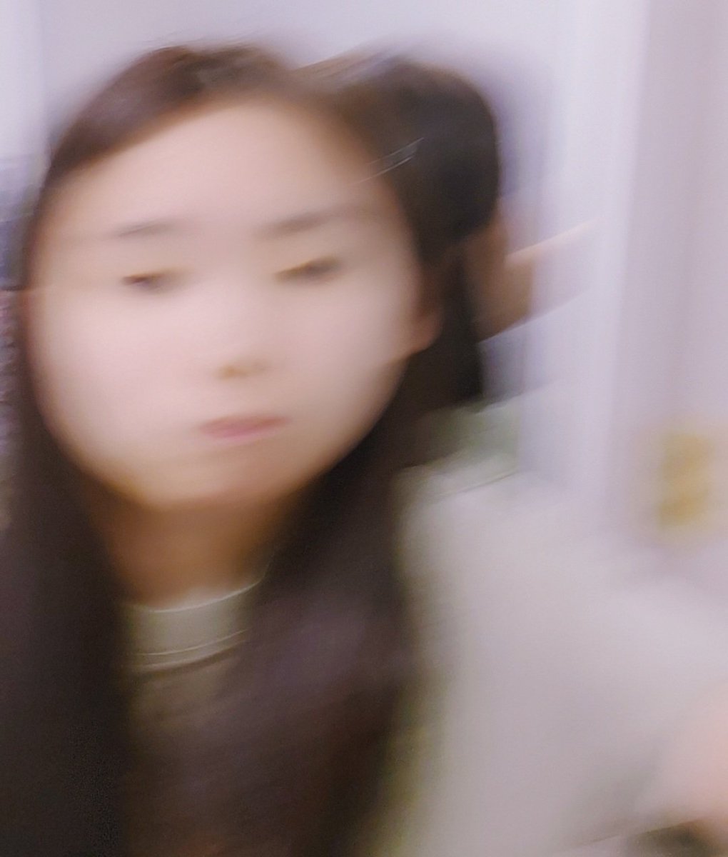Noncold0426's tweet photo. 파란약                              빨간약

짜피 얼굴 까고 다니지만 복어샷은 못 참지.
파란약 못지 않게 동그란 빨간약. 감사합니다. https://t.co/hrFLNd6T0f