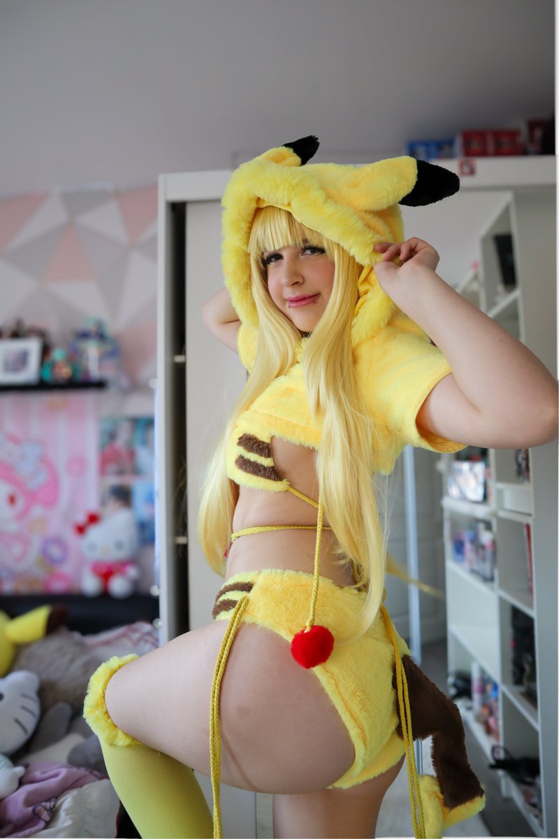 remikumaa's tweet photo. Pikachu cosplay!! this cosplay is so cute and comfy. Hope y'all like it :) 
#cosplay #cosplayer #cosplaytwt #yellow #Pikachu #Pokemon #makeup #cute #fypシ https://t.co/YdseUayHLS
