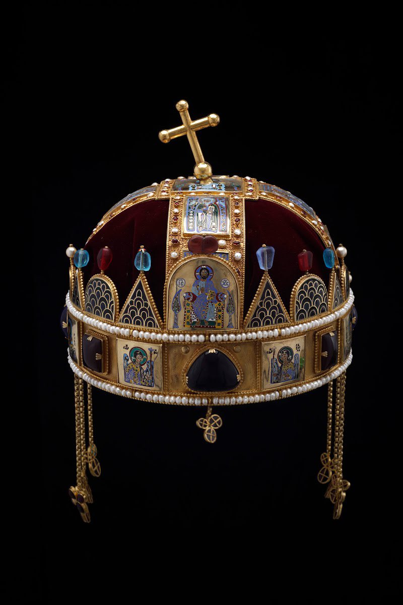 It’s August 20, St. István’s day, so let’s take a look at the cool icons on “the Holy Crown of Saint Stephen,” Hungary’s very old crown — and one of the only Byzantine crowns still in existence