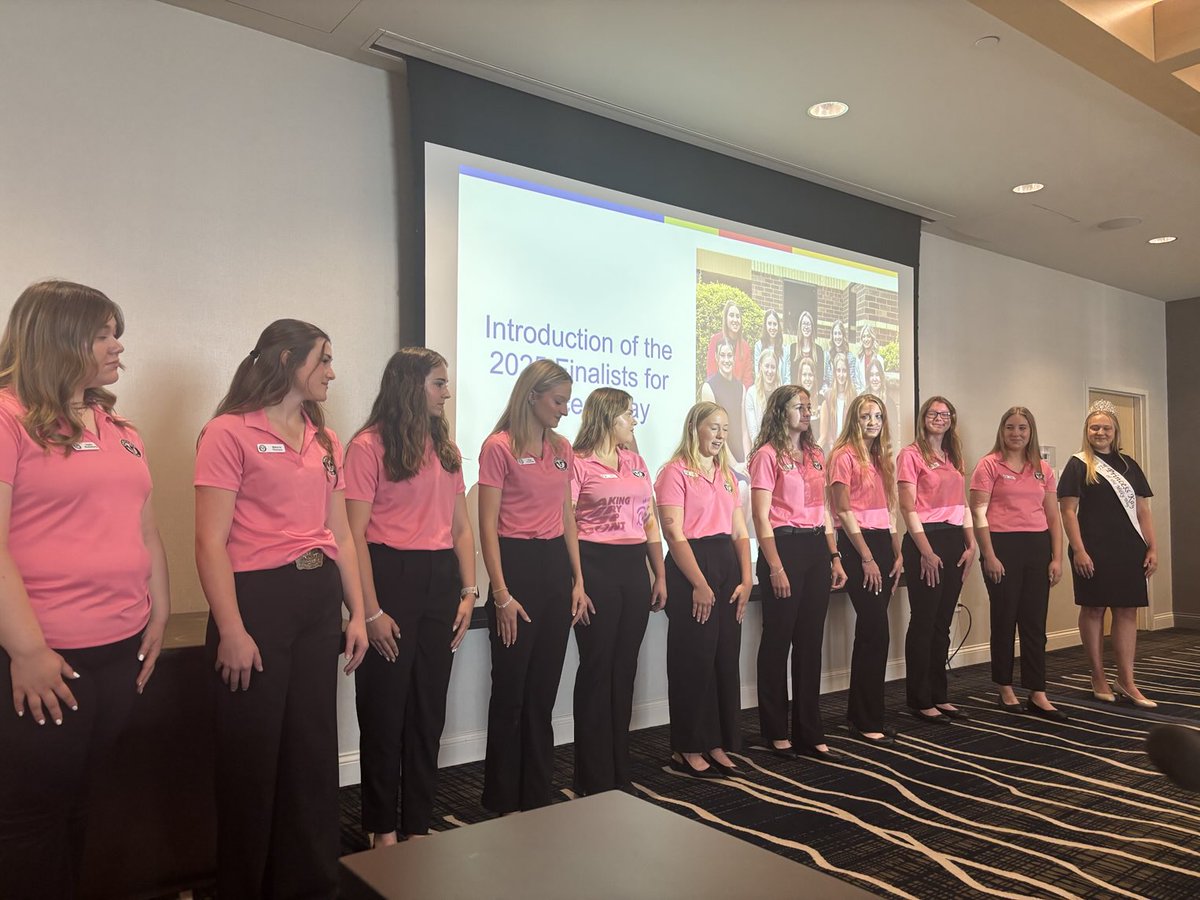 Brunch this morning with Princess Kay of the Milky Way candidates! One of them will be crowned the 72nd PK tonight at the Minnesota State fair bandstand! Congrats to Rachel Visser of Hutchinson on her great reign as the 71st PK! 🥛 🐄 🧀