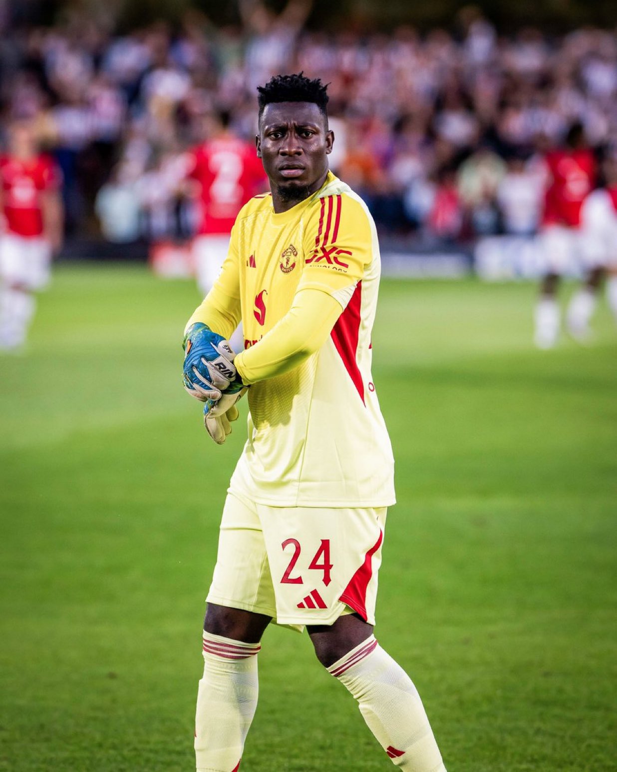 マンチェスターユナイテッド 3rd GK ユニフォーム #24 オナナ 25-26