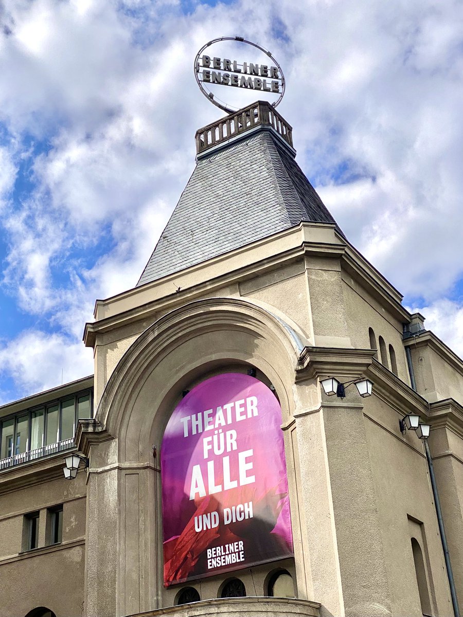 Theater für alle - und dich! wir sind wieder da: heute starten wir offiziell in die Spielzeit 2025/26 und freuen uns riesig auf euch.