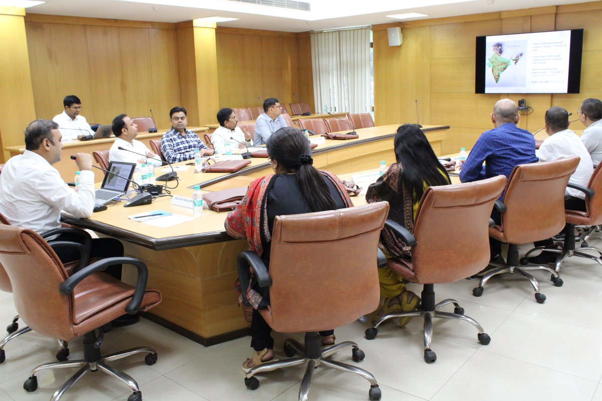 On August 28, Mr. Chandrashekar Jain, Former Consultant at NITI Aayog, led Day 4, Session 2 of the NIPFP training for Chhattisgarh officials, covering “Principles and Practices in Public Procurement.” Essential insights for transparent governance. #NIPFP #PublicProcurement
