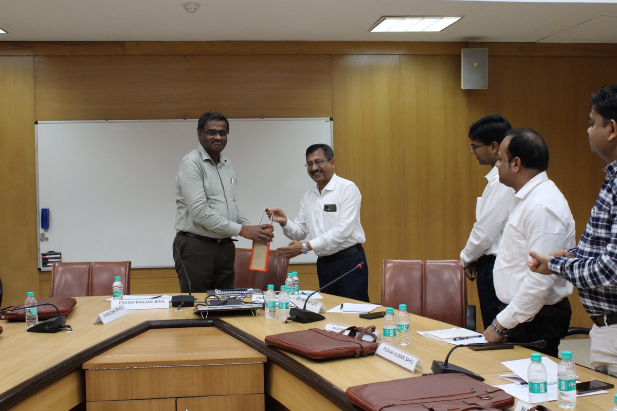 On August 28, Mr. Parthasarathi Reddy, Program Director at NITI Aayog, led Day 4, Session 3 of the NIPFP training for Chhattisgarh officials, focusing on “Infrastructure Finance and PPPs.” The session highlighted innovative approaches to financing public infrastructure projects.