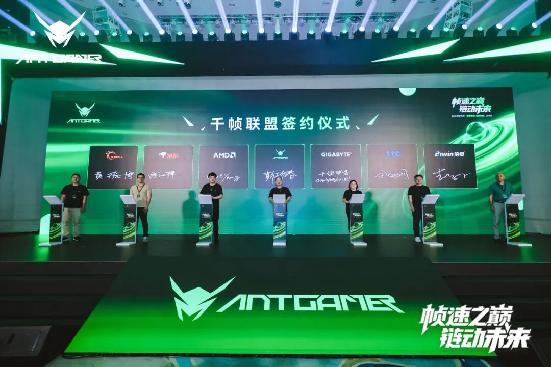 TTCswitch's tweet photo. The Kilo-Frame Alliance: TTC & Ant Gaming Redefine Esports
#Gamingkeyboard #gaming #switchkeyboard #switchmagnetic #peripheral https://t.co/cwE6C15Ott