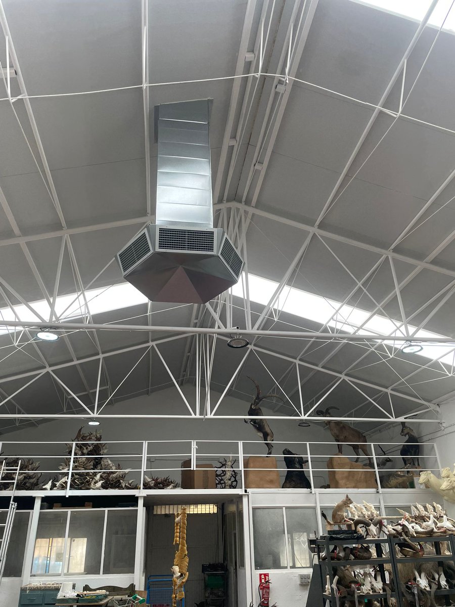 ¡Caso de éxito único! 🦌 Climatizamos una nave industrial de taxidermia con un solo equipo Breezair.

¿La clave? 🌬️ Aire 100% fresco, sin olores y un ahorro del 90% en la factura de la luz. Una solución perfecta para las industrias con necesidades especiales.

#Taxidermia