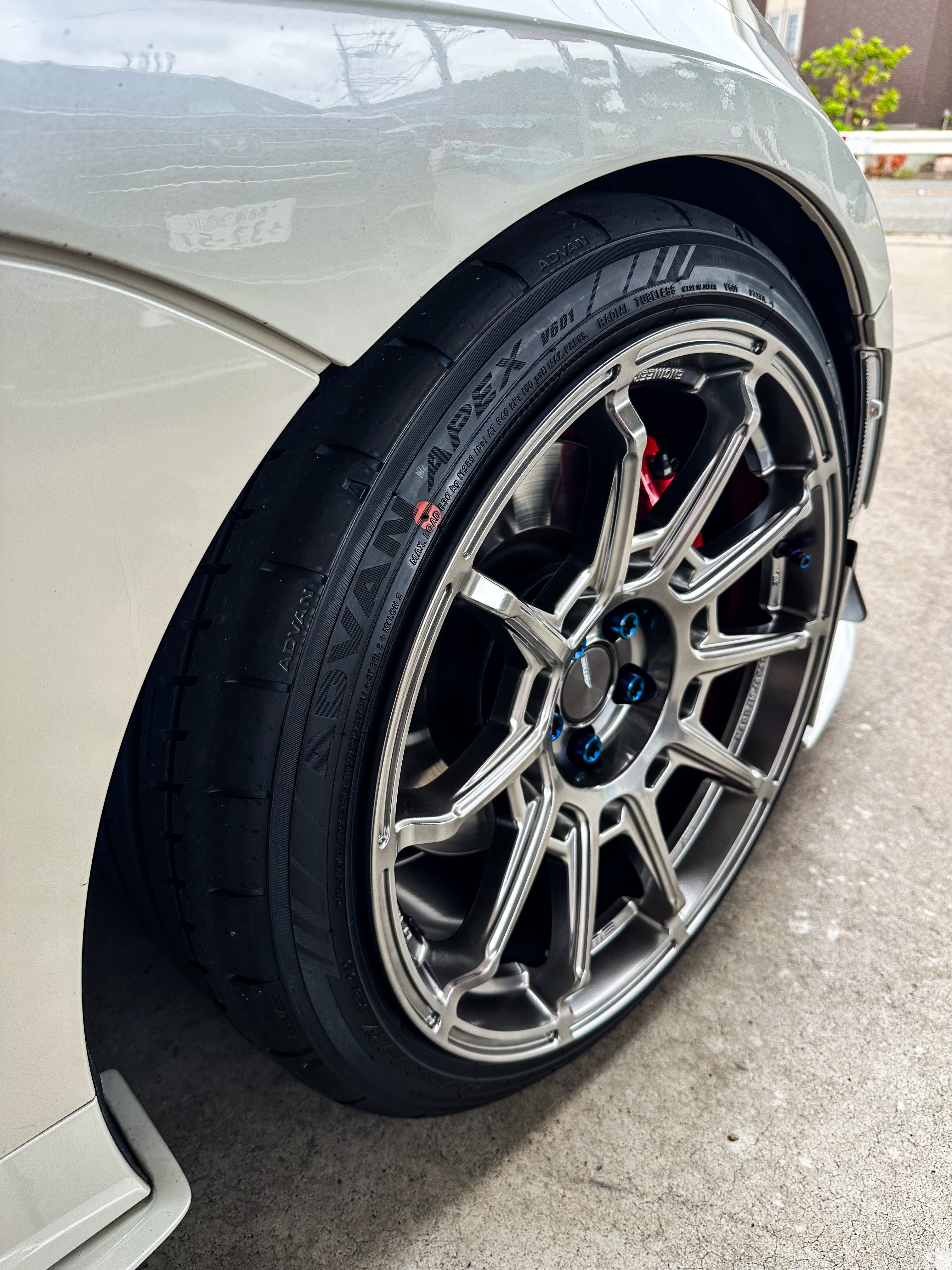 レア美品　ALBIT A1FDpro ワンオーナー品 AI-ONE TRI-BEAM 2-BALL CH 7193289777｜Alpen Online