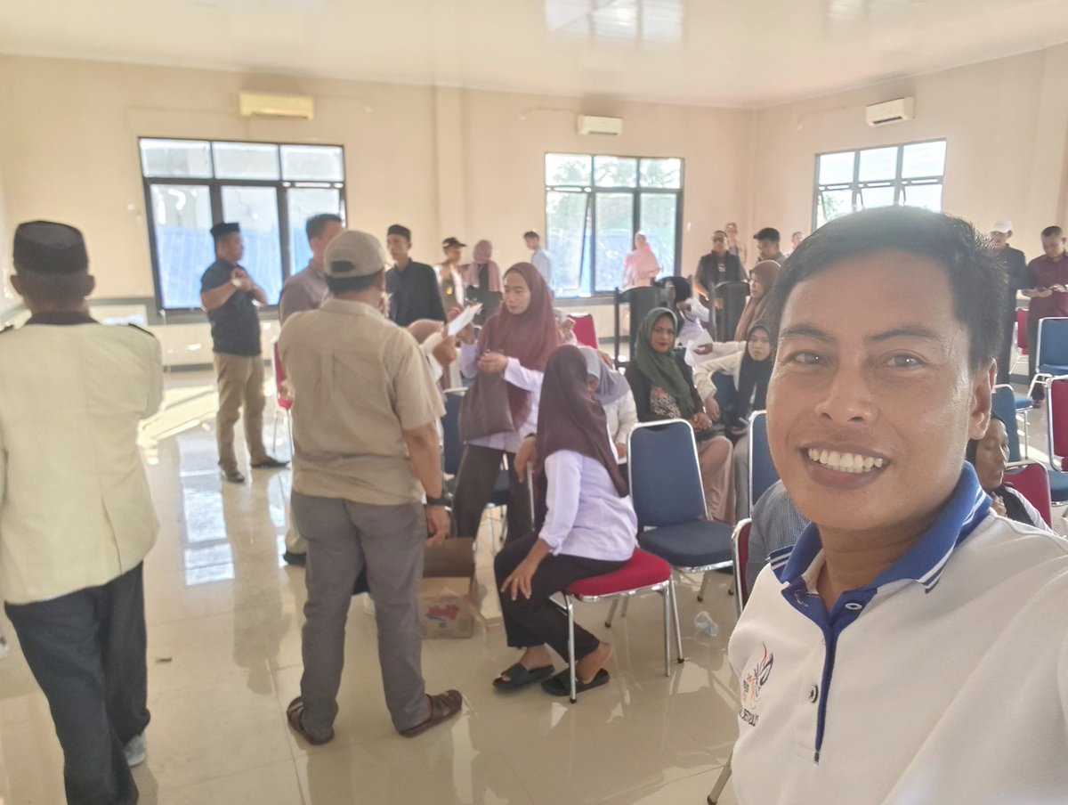 ibrahimibe774's tweet photo. Pendamping Desa berjiwa patriot mengedepankan nasionalisme dan keutuhan NKRI mengantarkan masyarakat Indonesia makmur adil sejahtera mensukseskan 8 Misi Asta Cita Maju Menuju Indonesia Emas 2045

#TPPJagaDesa
#TPPProvSulsel
#TPPKabMaros https://t.co/4Pp3q3LwTp