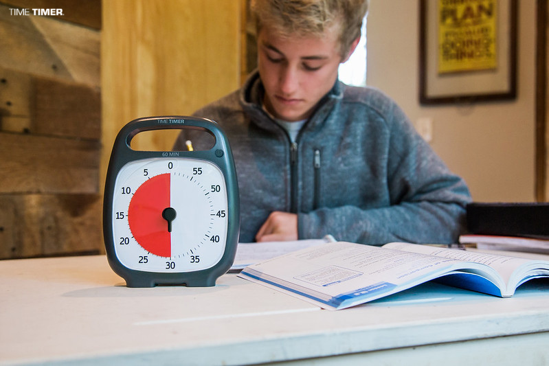 TimeTimer's tweet image. Back-to-school means study sessions &amp;amp; test prep are in full swing. A Time Timer can help your student stay focused by setting clear study intervals, &amp;amp; it’s also great for practice tests—giving them a real sense of how test-day timing will feel. Wishing all the students the best!
