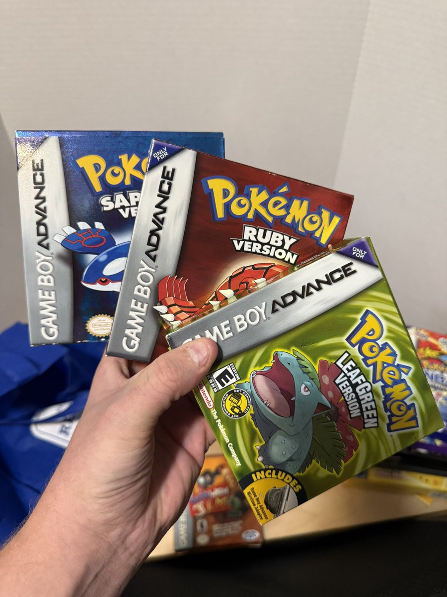 These just came in to sell on consignment 🤯 let me know if interested! All CIB. More photos available.