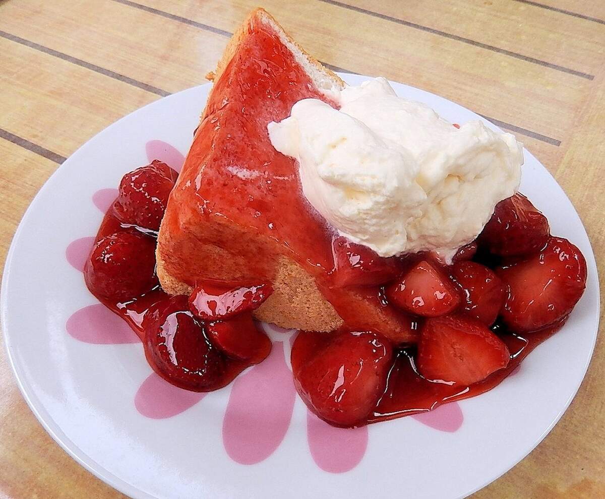 Sep 4: 🍰🍪🍨 It’s Eat an Extra Dessert Day! Say yes to that second slice, split a sundae with a friend, or try something new from a local bakery. Snap a pic and celebrate the sweet moments. What treat are you choosing? #EatAnExtraDessertDay #TreatYourself