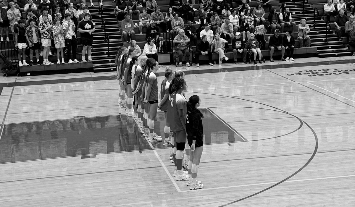 RedHawkVB's tweet image. #ProgramSweep over St. Francis on the road 🏐🙌🫡